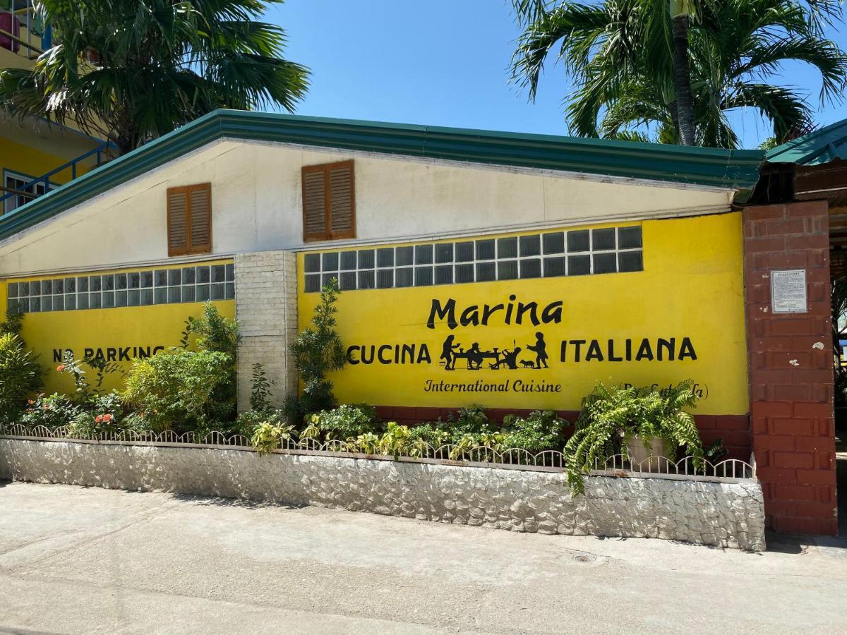 Marina Village Moalboal Extérieur photo